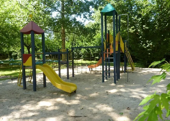 Les Bo-bains Отель Бадфоль-сюр-Дордонь